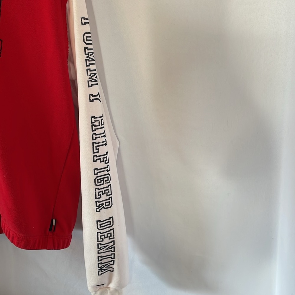 Tommy Hilfiger sweatshirt size xsmall hooded elastic bottom red and white - Picture 2 of 4